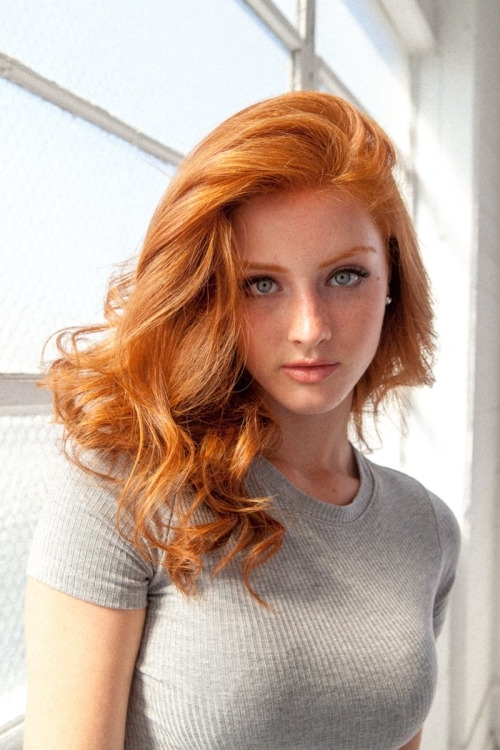 Stunning redhead rSexyHair