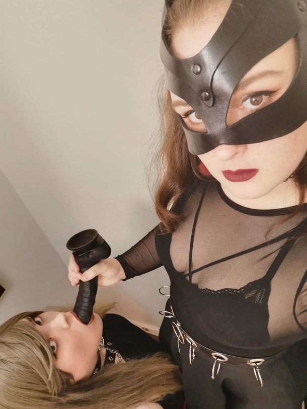 Anyone want to be my bull I have obedient sissy who can warm up your cock before fucking me Or she can finish you off after youve had fun with me Ill leave that to you