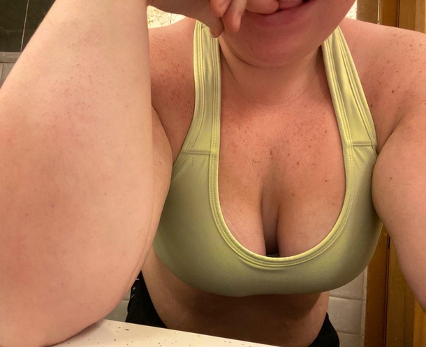 My boobs are feeling SO full latelyif you want to see me play with them subscribe to my OF liNk will be in the comments