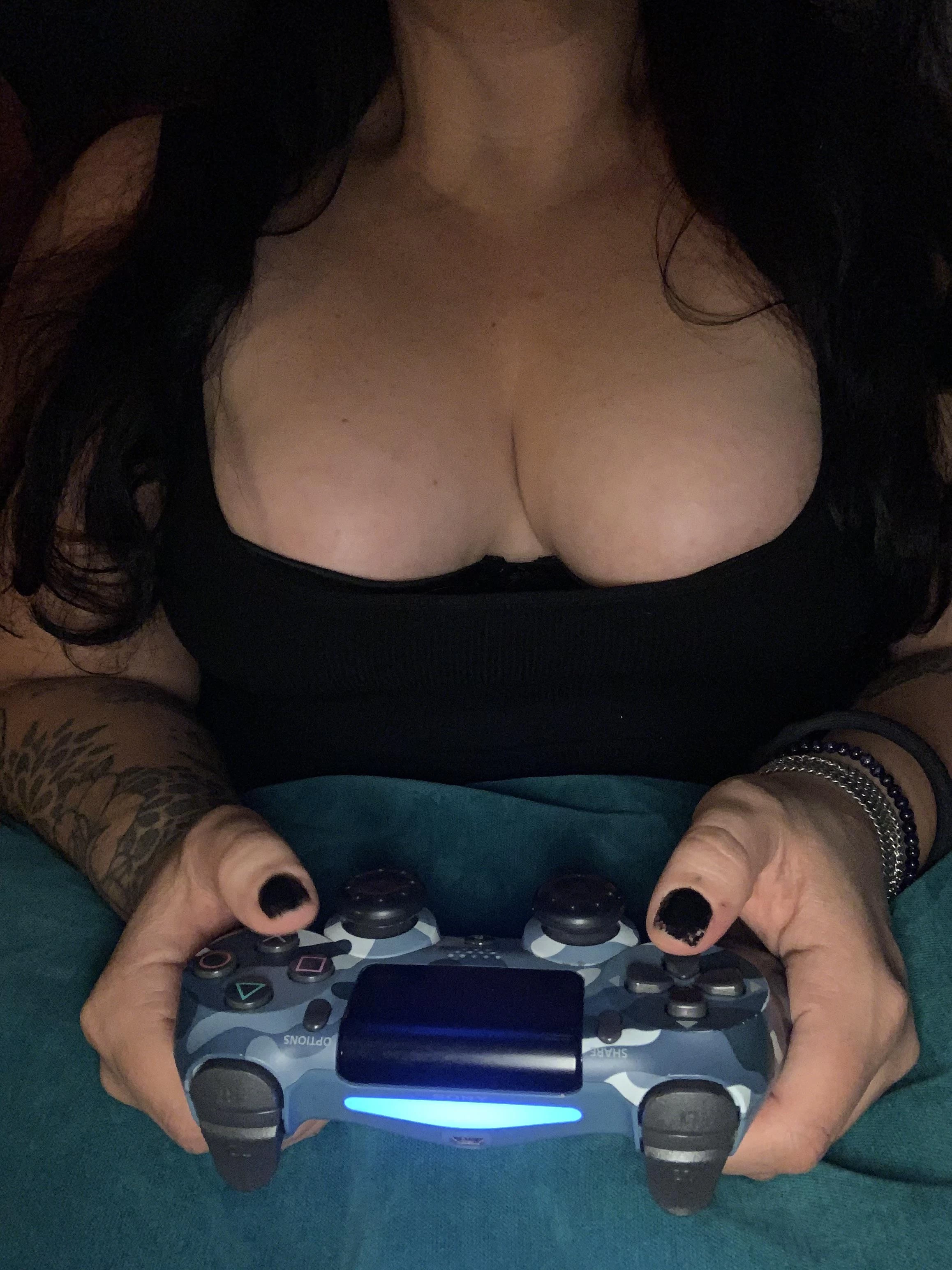 Call of Duty Cleavage?