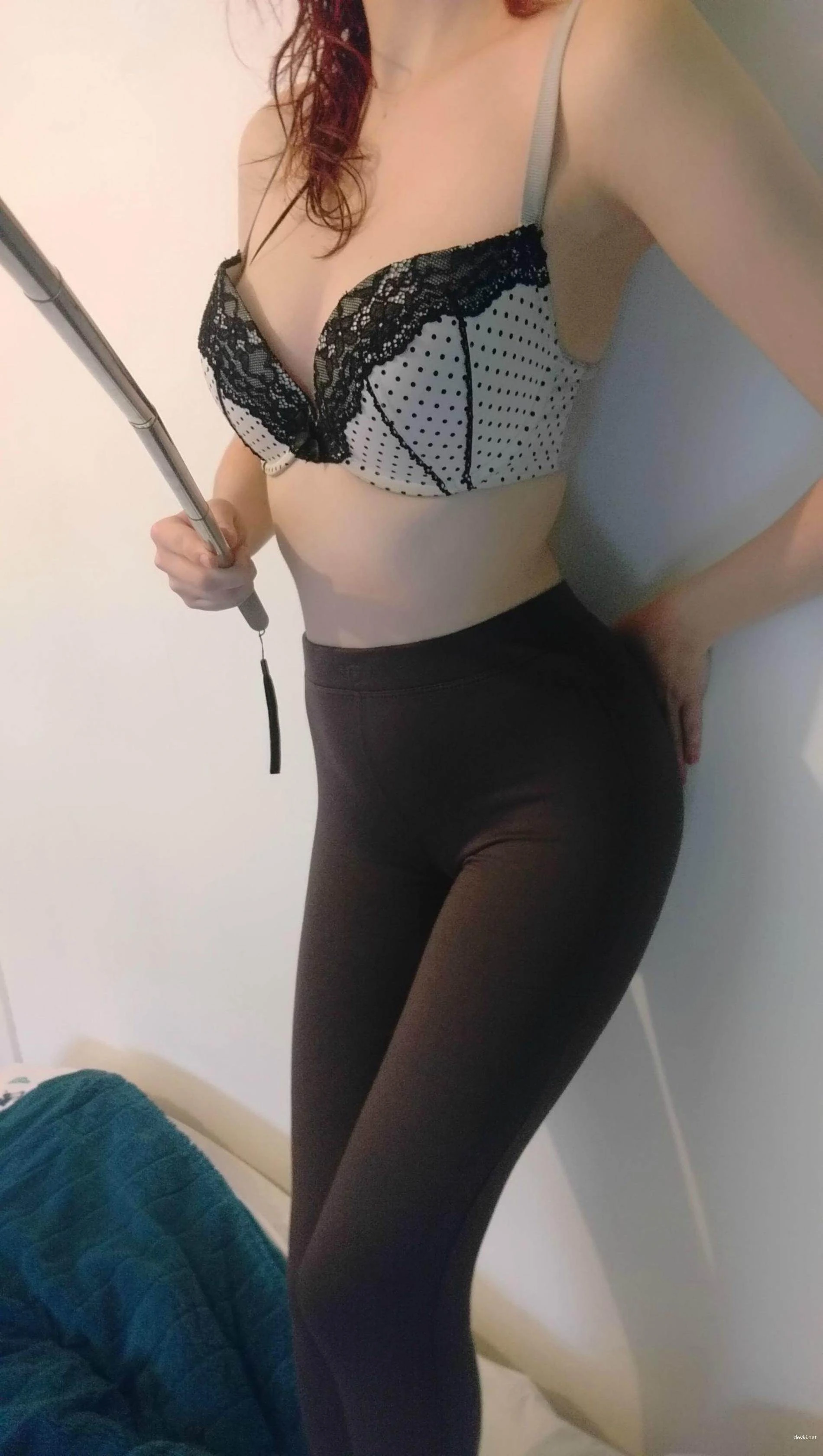 Private porn photo of a girl in leggings who masturbates