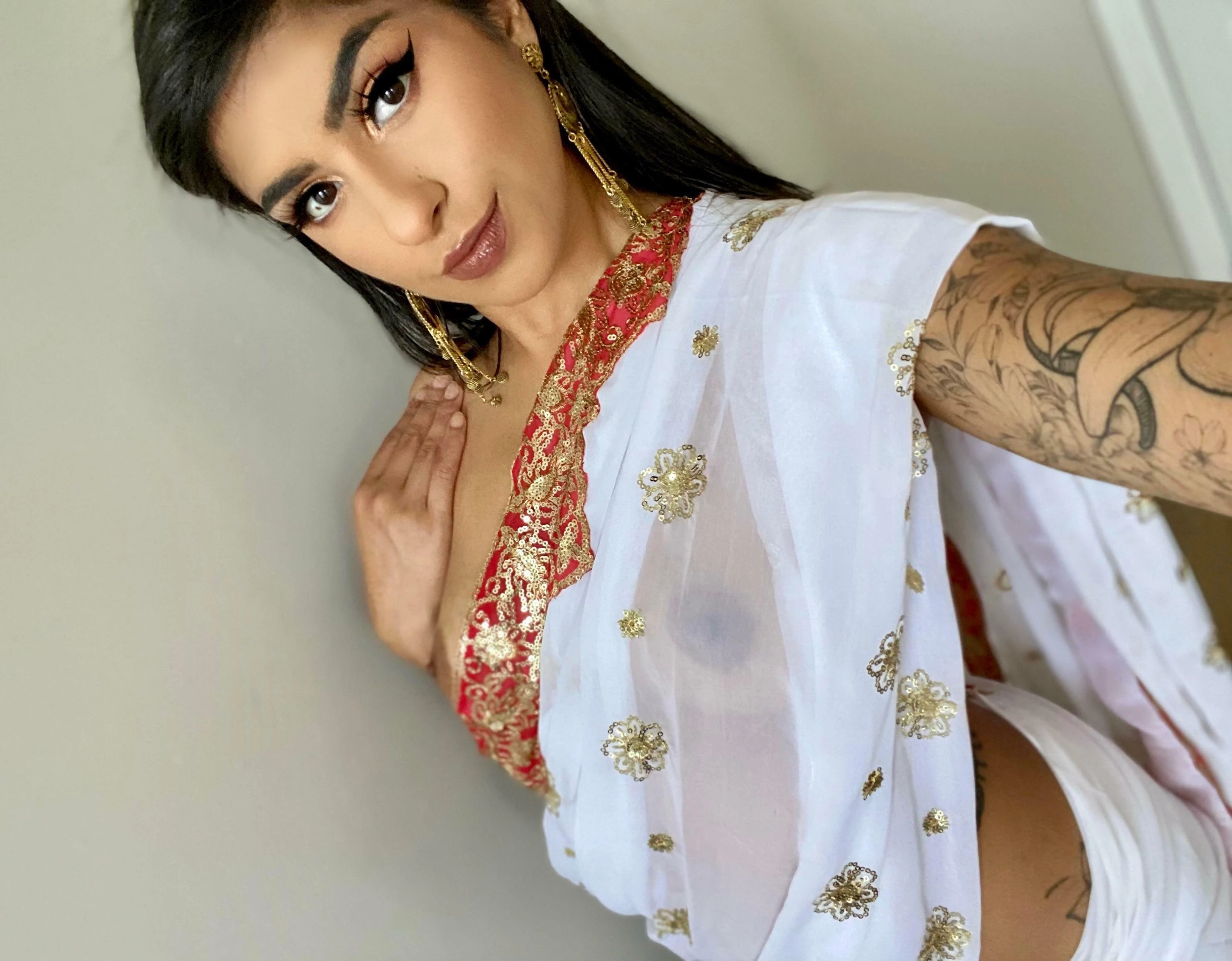Do you like me in a sari? ?