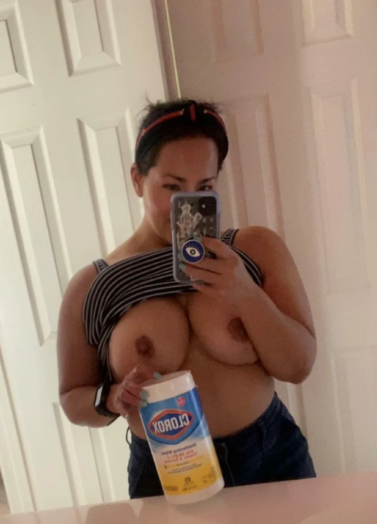Have y'all seen the new Clorox Ad??