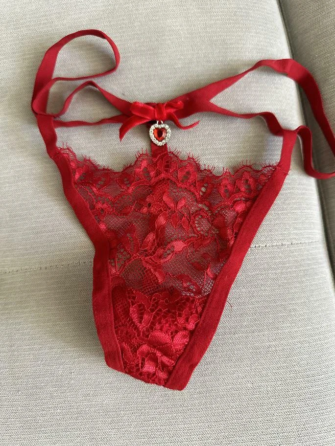 ?How about red thongs? Or is it better without it?