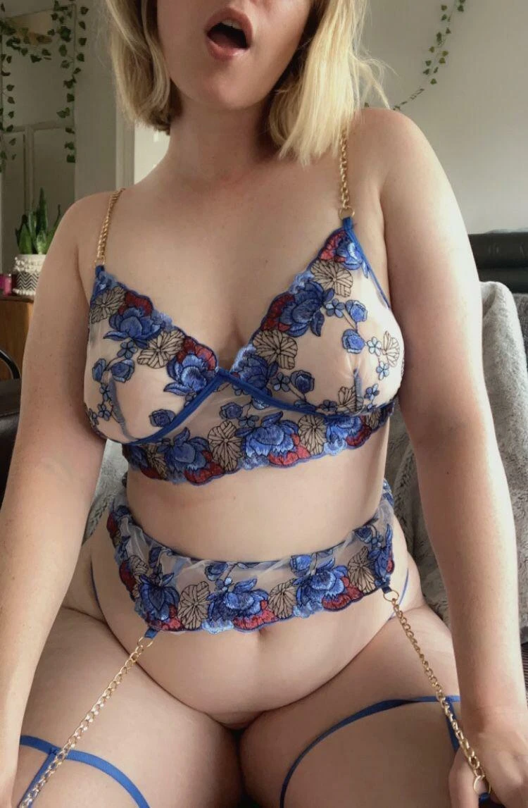 I’ve put my favourite lingerie on for you